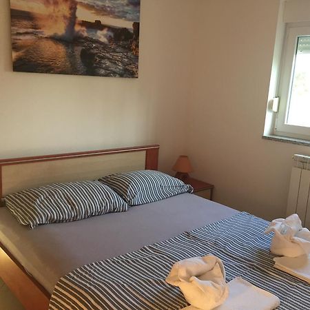 Sunny Rock Volme Apartments Баньоле Екстериор снимка