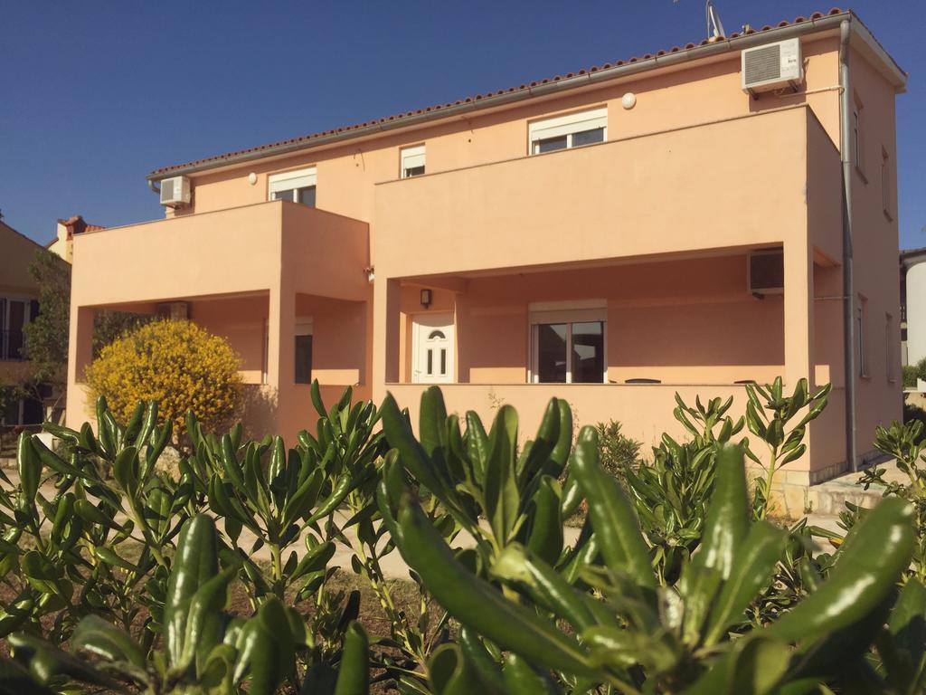 Sunny Rock Volme Apartments Баньоле Стая снимка