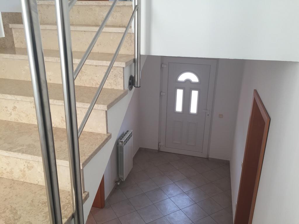 Sunny Rock Volme Apartments Баньоле Екстериор снимка