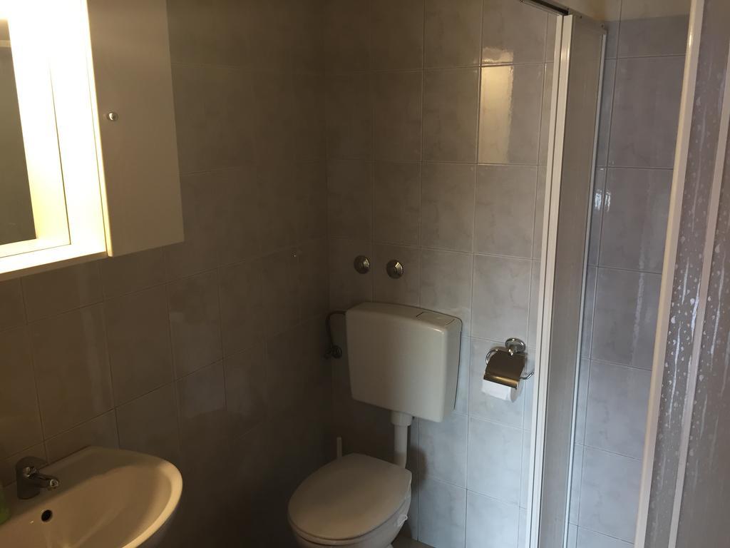 Sunny Rock Volme Apartments Баньоле Екстериор снимка