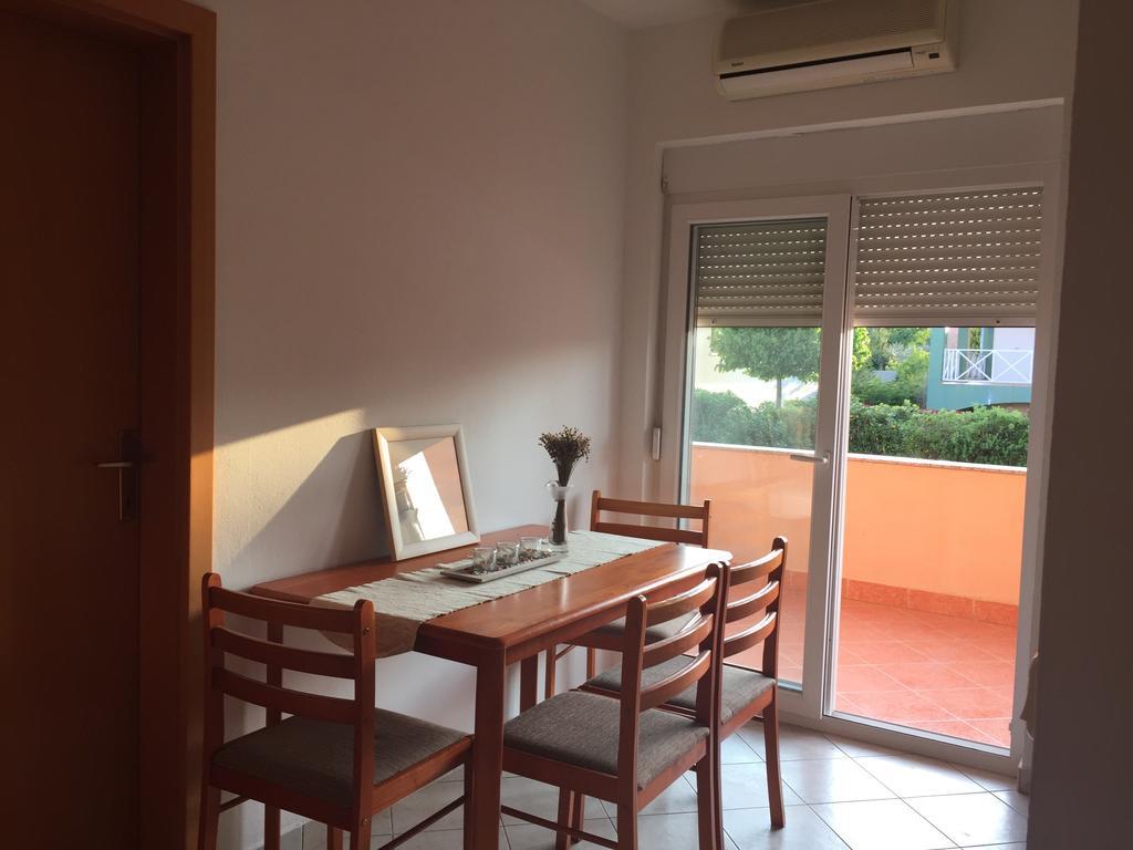Sunny Rock Volme Apartments Баньоле Екстериор снимка